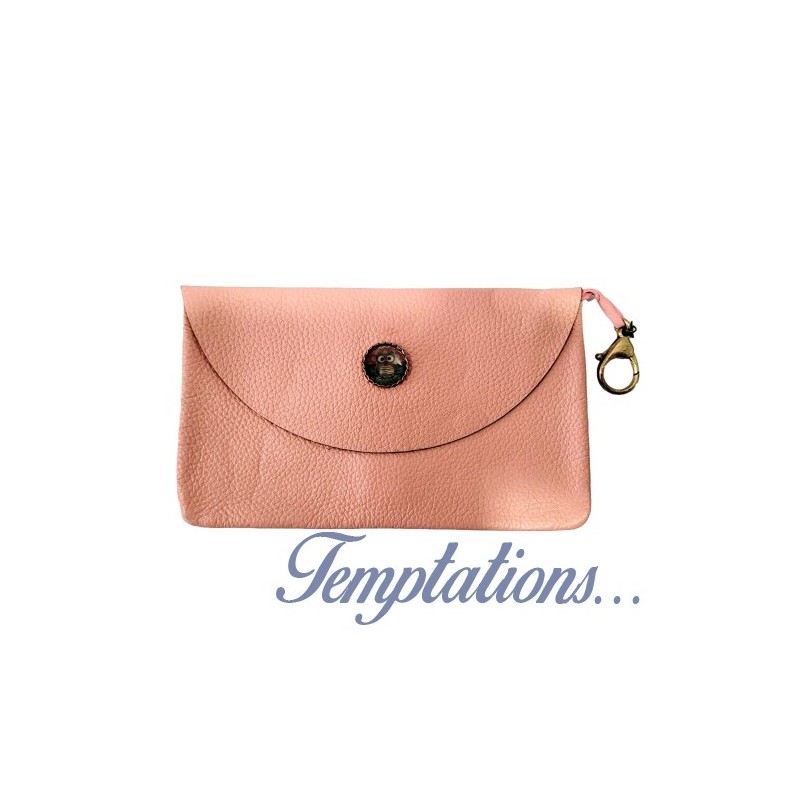 Pochette rose en cuir