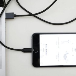 Cable flip IPhone/micro USB noir - kikkerland