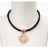 Collier en cordon tressé noir et pendentif rosace – Acier inoxydable finition or rose