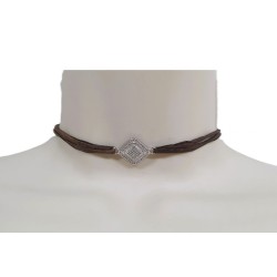 Collier ruban de satin avec pendentif carré