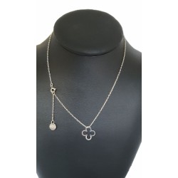 Collier trèfle ajouré argenté – Brin d’Amour