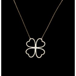 Collier avec pendentif...